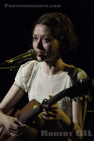 SIMONE WHITE - 2008-04-10 - PARIS - La Maroquinerie - Simone White